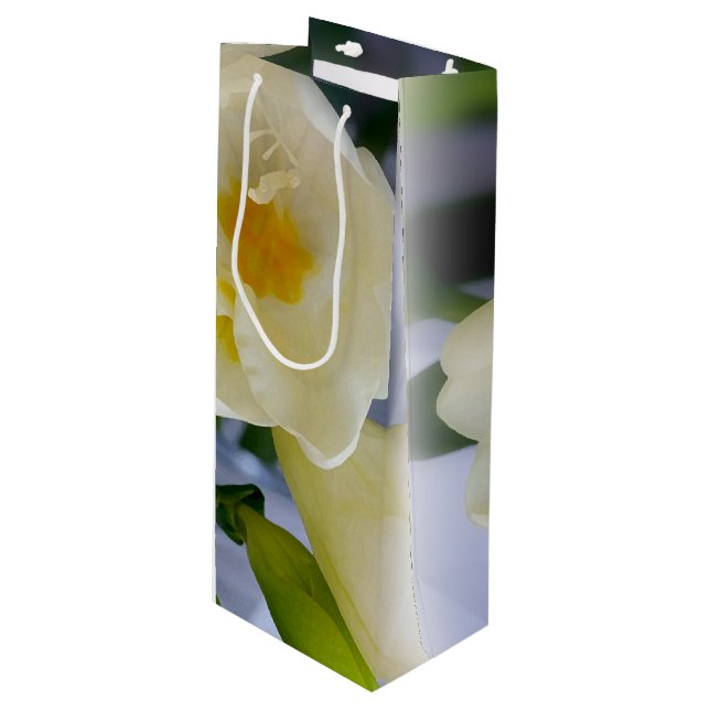 white yellow freesia wine gift bag (Front Angled)