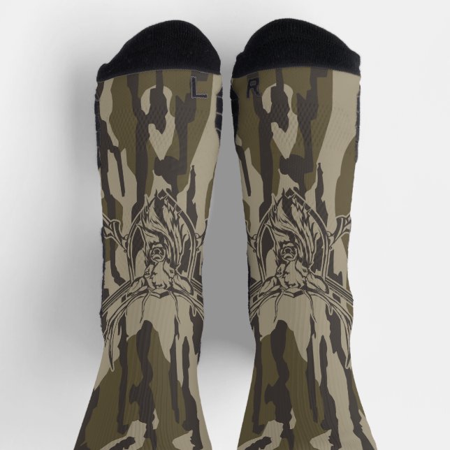Whitetail Deer Bottomland Camo Hunting Rifle Botto Socks (Top)