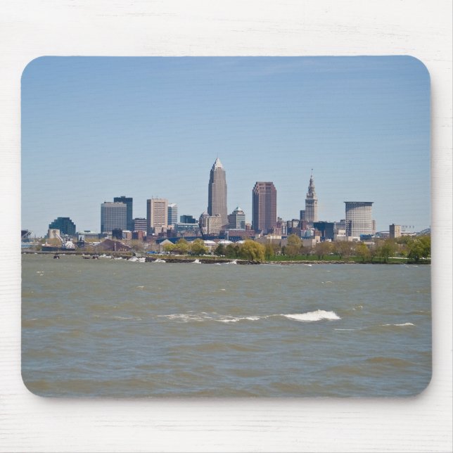 Wide Shot Cleveland Skyline Mouse Mat (Front)