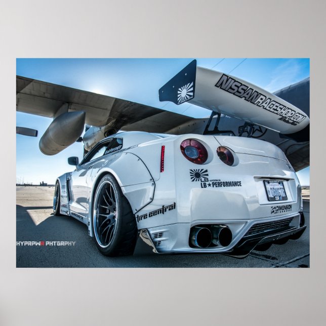 Widebody Nissan GT-R Libertywalk R35 with Poster (Front)