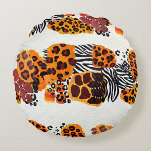 Wild animal mix seamless pattern. Jaguar, leopard, Round Cushion