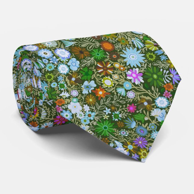 Wild Green Field Blooms Tie (Rolled)