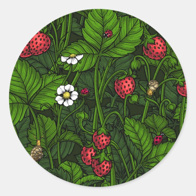 Wild strawberries classic round sticker (Front)