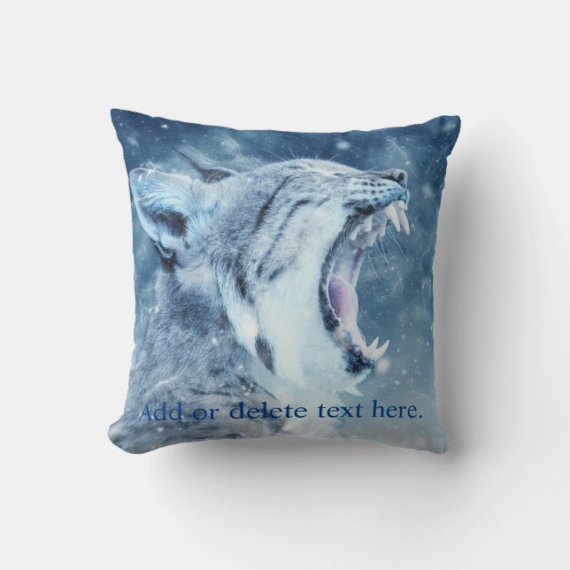 Wildcat in snow cushion (Front)