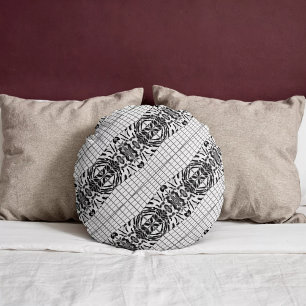 Wildcat Matrix - Bengal Cat Leopard Black & White Round Cushion