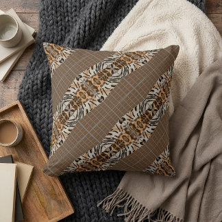 Wildcat Matrix - Bengal Cat Leopard Coffee Pillow