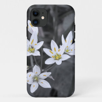 Wildflower Cluster Macro Photo BW/Colour CC/ID Cas iPhone 11 Case