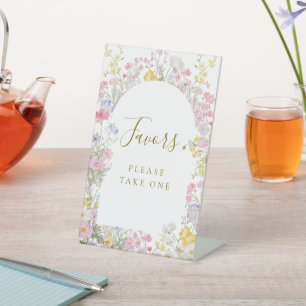 wildflowers favours pedestal sign
