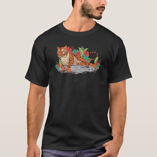 Wildlife Animal  Wild Cat Predator Jungle Asian Ti T-Shirt (Front)