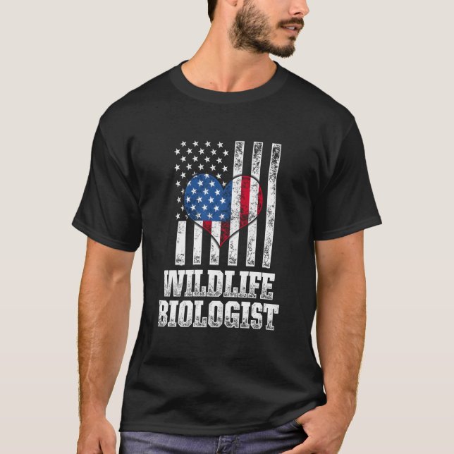 Wildlife Biologist Biology Student Graduate T-Shirt (Front)