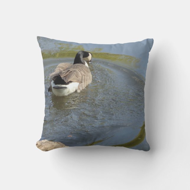 Wildlife Goose swimming in Lake, Throw Pillow (Front)
