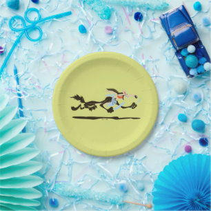 WILE E. COYOTE™ Chasing dinner Paper Plate