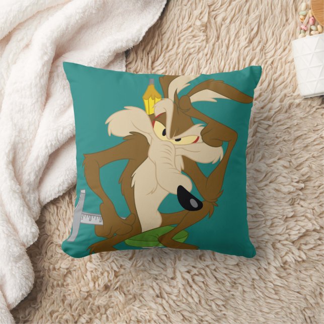 WILE E. COYOTE™ Planning Cushion (Blanket)