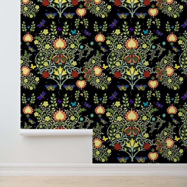 William Morris Floral Pattern Wallpaper (Application)