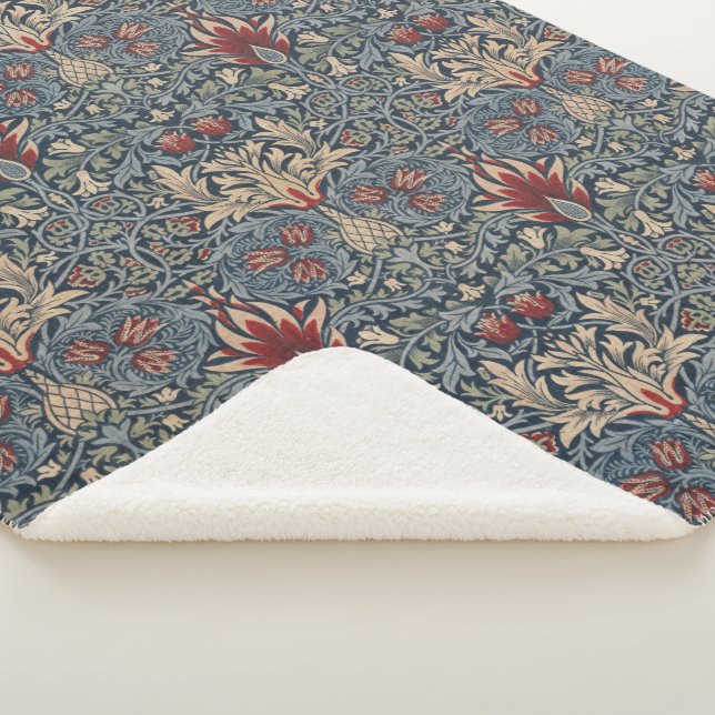 William Morris: Snakeshead Sherpa Blanket (3/4)