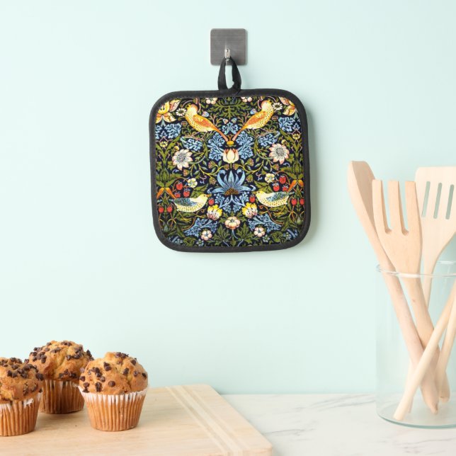 William Morris - Strawberry Thief Pot Holder (Insitu(Hanging))