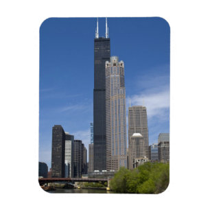 Willis Tower (previously the Sears Tower) looms Magnet