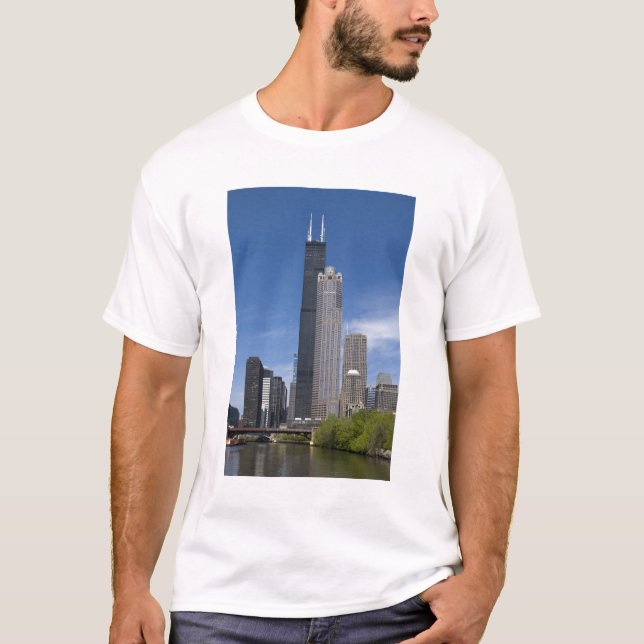 Willis Tower (previously the Sears Tower) looms T-Shirt (Front)