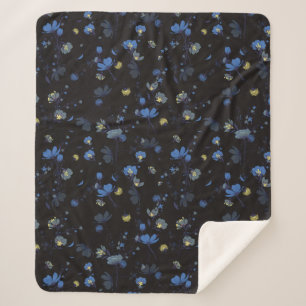 Wind Blown Floral Pattern Sherpa Blanket