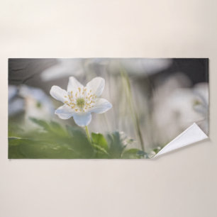 Windflower Nature Photo Bath Towel