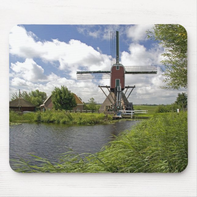Windmill along a canal east of Leiden in the Mouse Mat (Front)