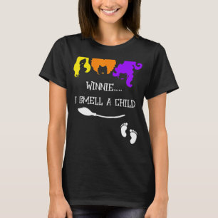 Winnie I Smell A Child Halloween Pregnancy Announc T-Shirt
