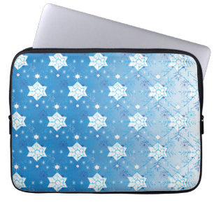 Winter blue and white Snowflakes pattern Laptop Sleeve