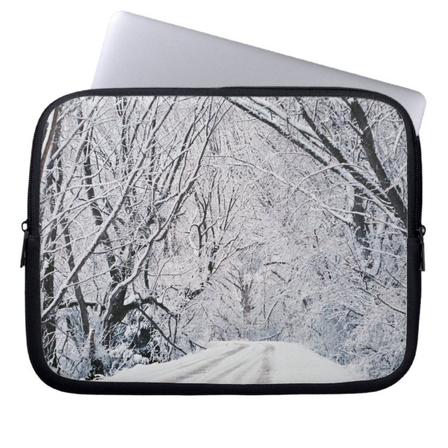 winter christmas 96 laptop sleeve (Front)