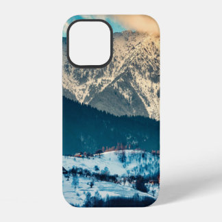 Winter landscape in Carpathian Mountain. Bran, Rom iPhone 12 Case