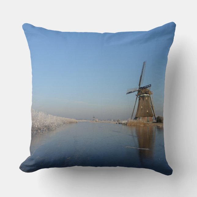Winter landscape with windmill and ice cushion (Front)