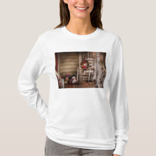 Winter - Metuchen, NJ - Waiting for Santa T-Shirt