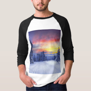 Winter scenery  T-Shirt