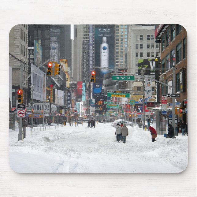 Winter Snow Storm New York City 12/26/10 Mouse Mat (Front)