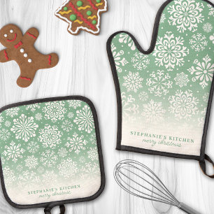 Winter Snowflakes on Green Cute Ombre Christmas Oven Mitt & Pot Holder Set