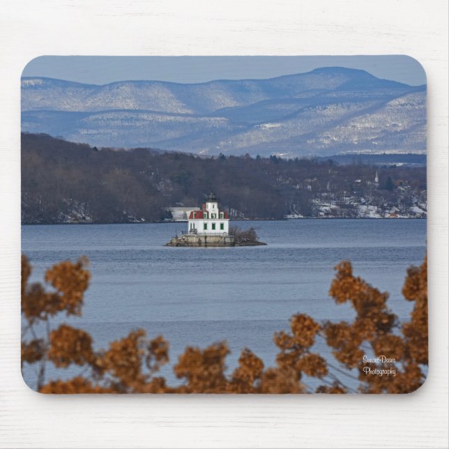 Winter View of Esopus Meadows Lighthouse Mouse Mat (Front)