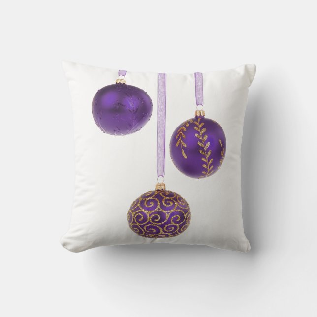 Winterberry Amethyst Purple Lavender Christmas Cushion (Front)