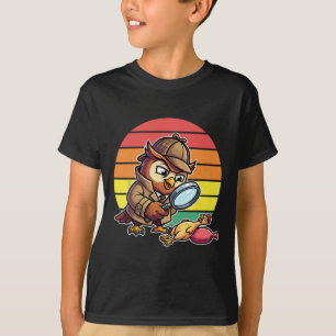 Wise Owl Detective Investigates Chicken Mystery Re T-Shirt