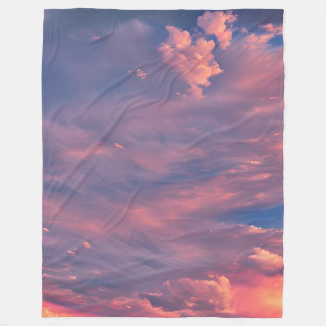 Wispy clouds fleece blanket (Front)