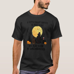 Witch Wine And Dachshund Dog Mum Halloween Costum T-Shirt
