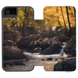 with an elegant and refined style incipio watson™ iPhone 5 wallet case