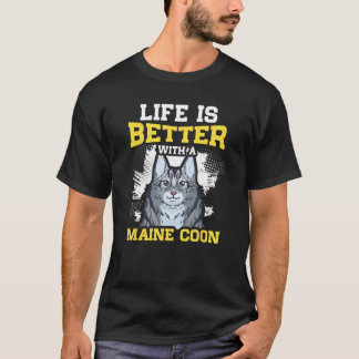 With An Maine Coon Cat T-Shirt