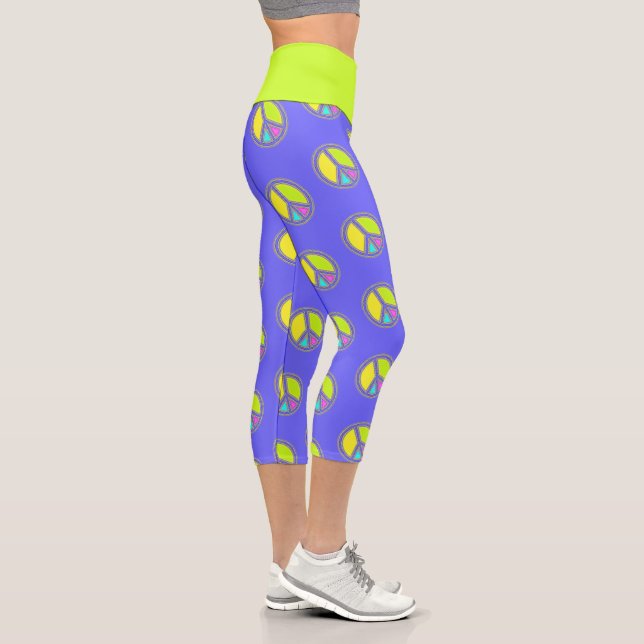 With Colours Filled PEACE Sign 1 Capri Leggings (Right)