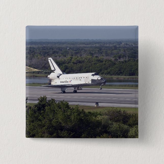 With drag chute unfurled 2 15 cm square badge (Front)