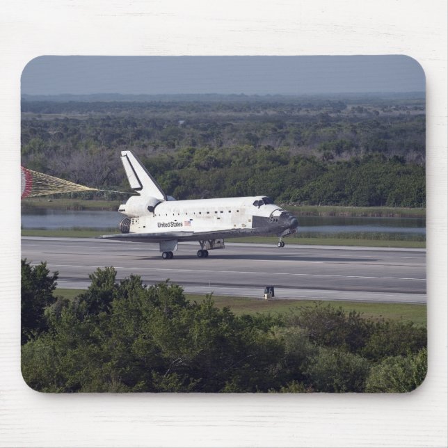 With drag chute unfurled 2 mouse mat (Front)