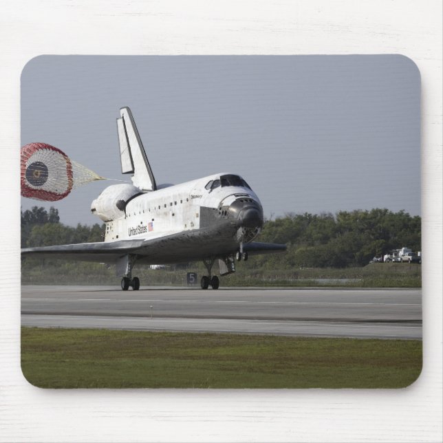 With drag chute unfurled mouse mat (Front)