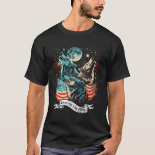 Wolf 4Th Of July American Flag Howling America Moo T-Shirt