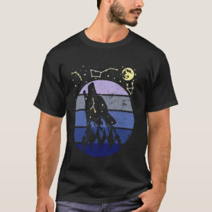 Wolf Howling at Moon and Stars T-Shirt