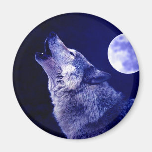 Wolf Howling at Moon Magnet