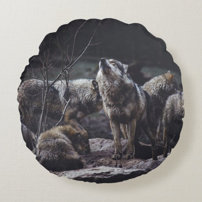 WOLF PACK ON ROCK FORMATION ROUND CUSHION (Front)