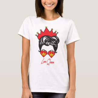 woman head cute red crown and red love T-Shirt